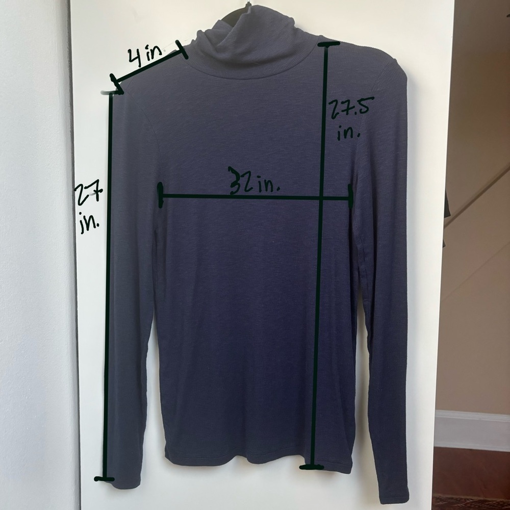 AE Real Soft Turtleneck in Navy NWT - Picture 2 of 6